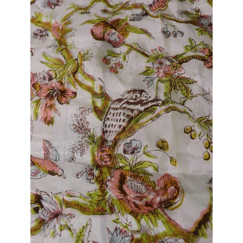 SUPER VINTAGE RUSSIAN SILK SCARF!! - Picture 5 of 10